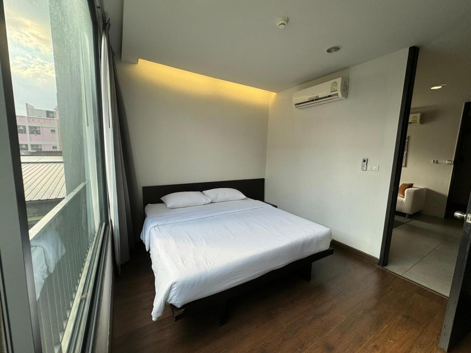 Cgcasa Hotel Банкок Екстериор снимка